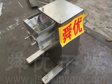 YK系列搖擺式顆粒機(jī)